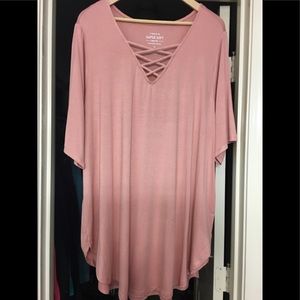 Super soft pink lattice style tee